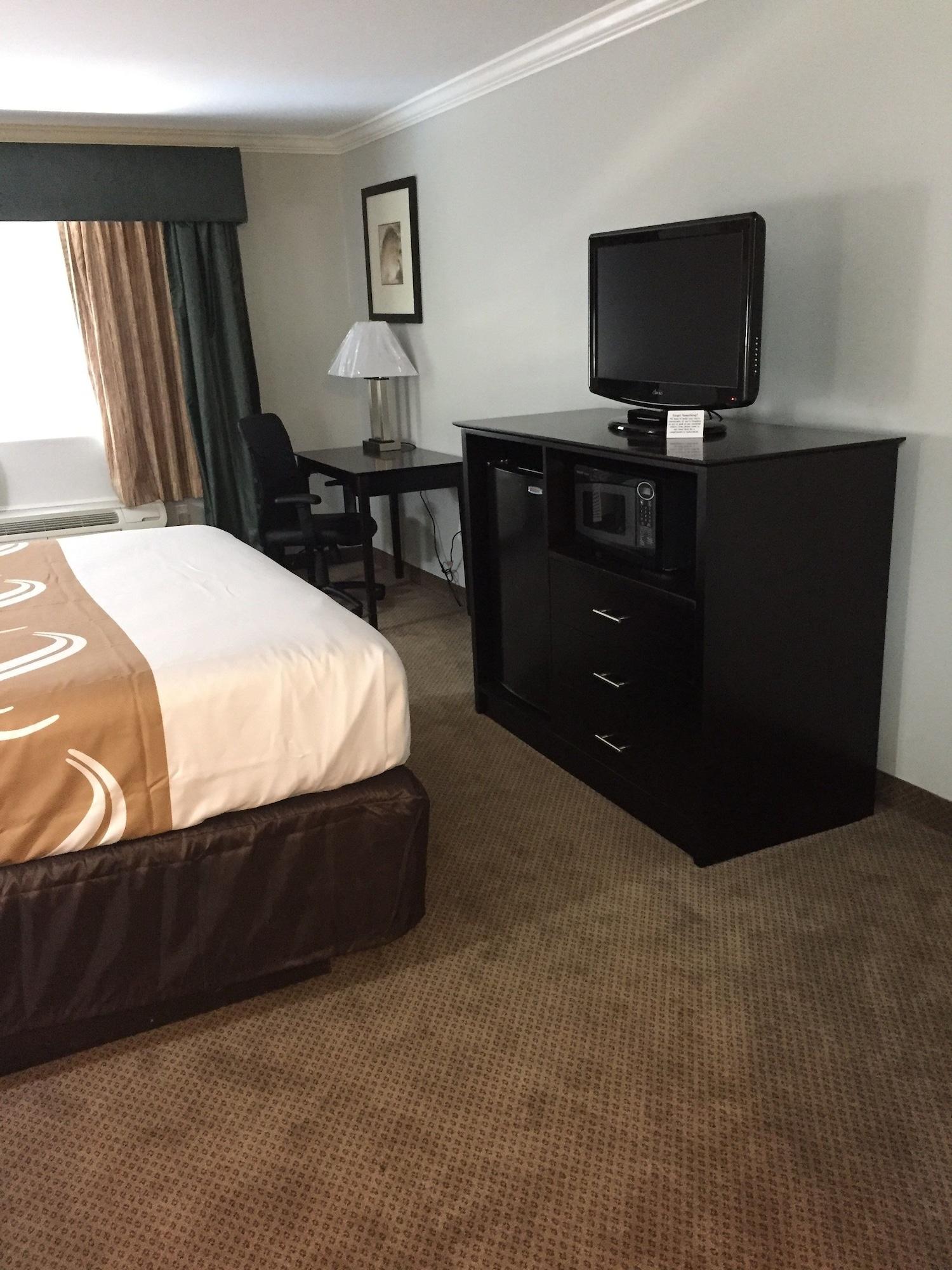 Quality Airport Gasthof Gulf Shores